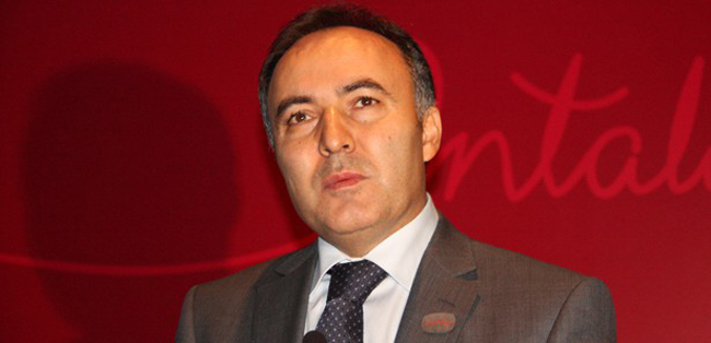 Vali Altıparmak, basın özgürlüğünün önemine değindi