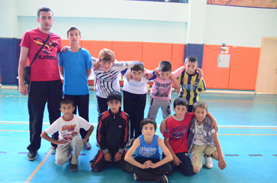 AZİZİYEDE YAZ HENTBOL KURSLARI DEVAM EDİYOR