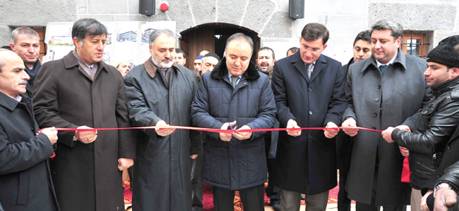 Kemhan camii yeniden ibadete açıldı