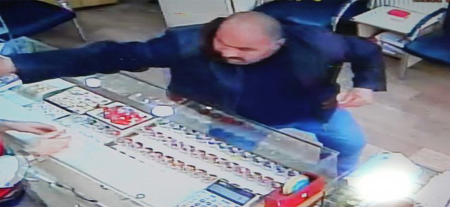 ERZURUMDA BİBER GAZLI SOYGUNA 2 YIL HAPİS CEZASI  MAHKEME, BİBER GAZININ SİLAH NİTELİĞİNDE ETKİSİ YOK  CEM BAKIRCININ HABERİ
