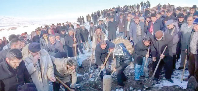 Ahmet Fırat son  yolculuğuna uğurlandı