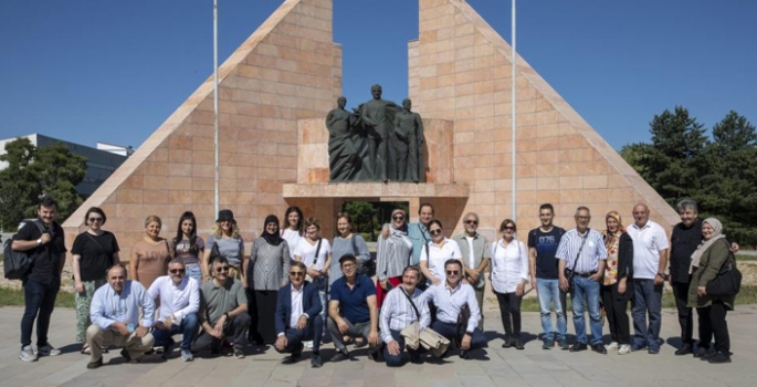 1987 Tıp mezunları Atatürk Üniversitesi’nde buluştu