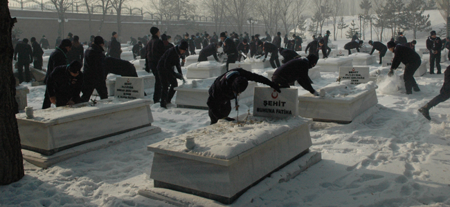 İzciler dedelerine yürüyor