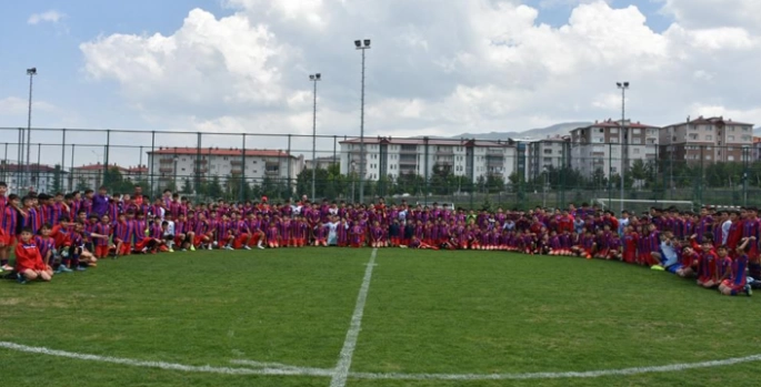 300’ü aşkın çocuk yeteneklerini sergiledi