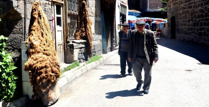 36 bin 630 kişi yalnız yaşıyor