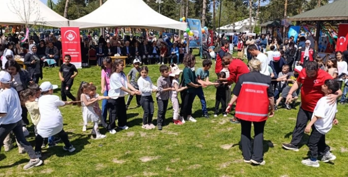 Aile festivali renkli geçti