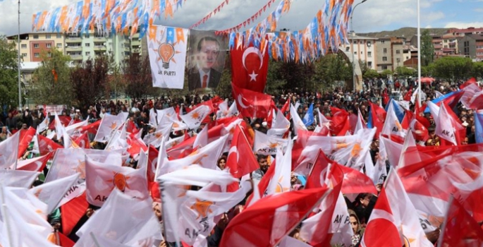 Ak Parti’den Oltu’da coşkulu miting