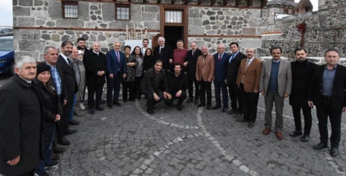 AK Parti Erzurum Milletvekili Öz, Kent Konseyi’ni ziyaret etti