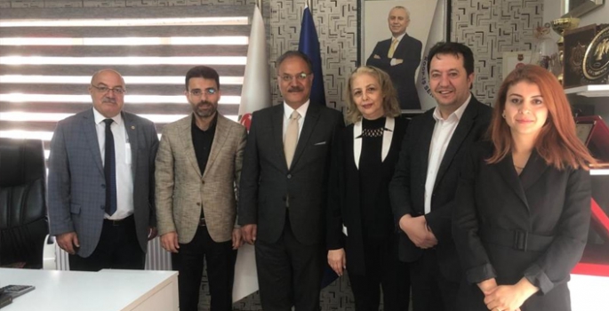 Alcan: Mobbing ile mücadele kanununa ihtiyaç var