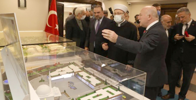 Ali Erbaş, Vali Memiş ile Başkan Sekmen’i ziyaret etti