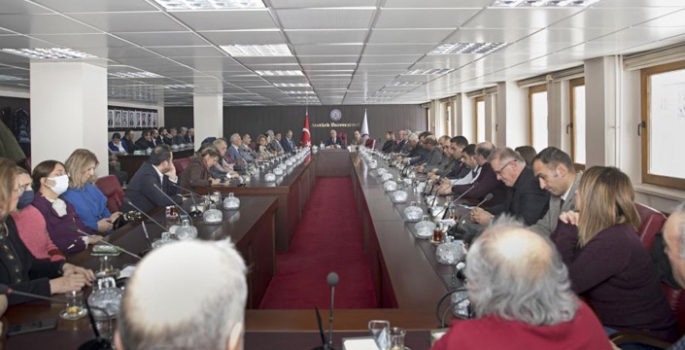 Atatürk Üniversitesi bahar yarıyılı planlamasını yaptı