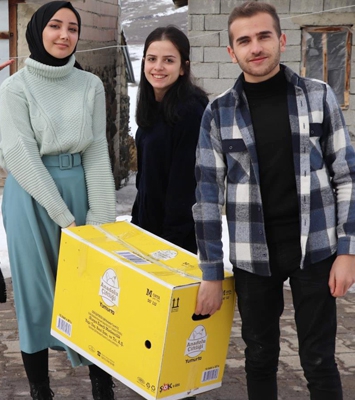 Atatürk Üniversitesi öğrencilerinden örnek davranış