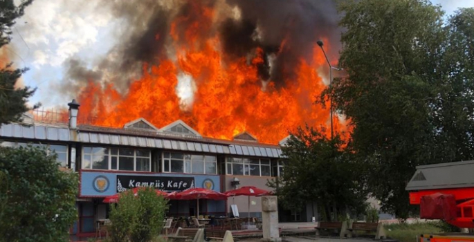 Atatürk Üniversitesi yemekhanesinde yangın!