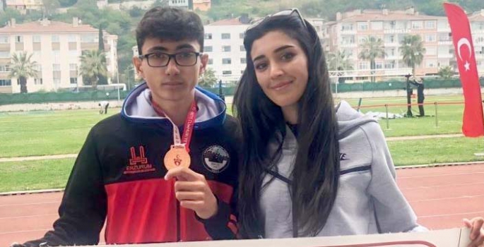 Atletizmde Aşkale rüzgarı