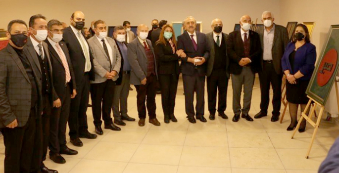 Aziziye’de ‘Çağdaş Hat’ Sergisi açıldı