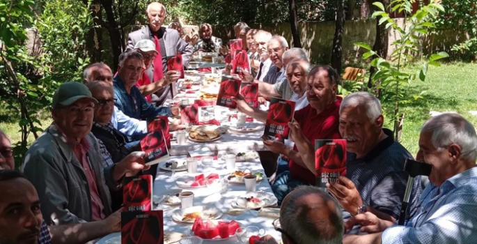 Bedir Avcı, kitabını dostlarıyla tanıttı