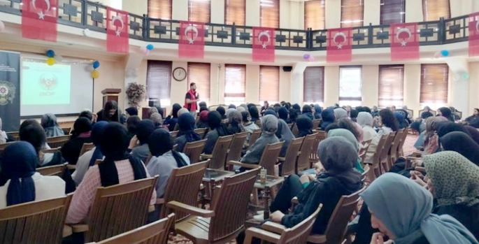 BÖF ekipleri öğrencileri bilgilendiriyor
