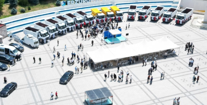 Büyükşehir 19. araç filosunu tanıttı