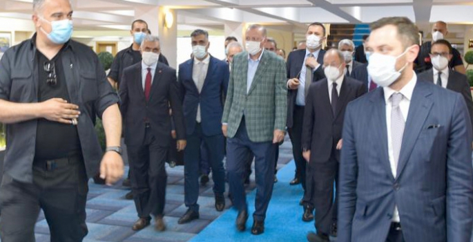 Cumhurbaşkanı Erdoğan Büyükşehir Belediyesi’ni ziyaret etti