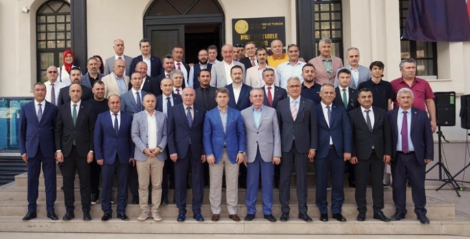 Cumhuriyeti kuran şehirlerden birlik mesajı