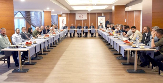 Curling’de büyük başarı: Olimpiyat kapısı aralandı