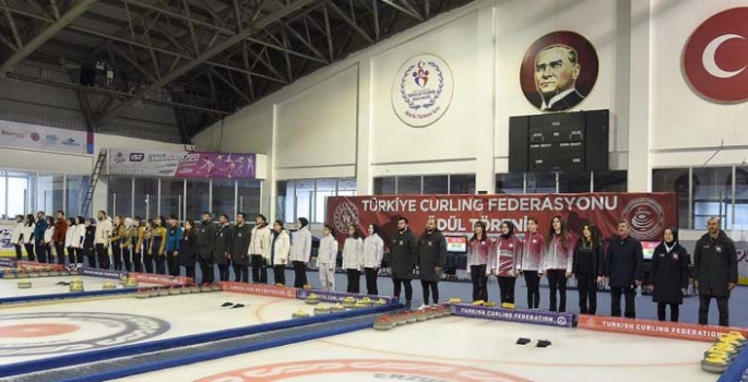 Curlingte heyecan dorukta