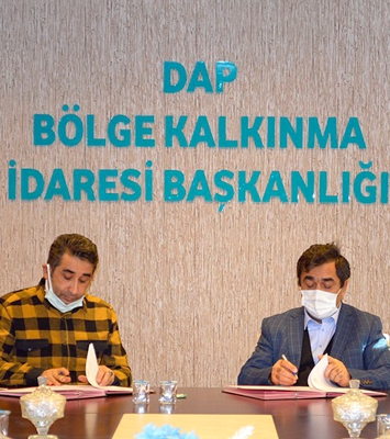 DAP’tan Tercan’a tarım makinası desteği