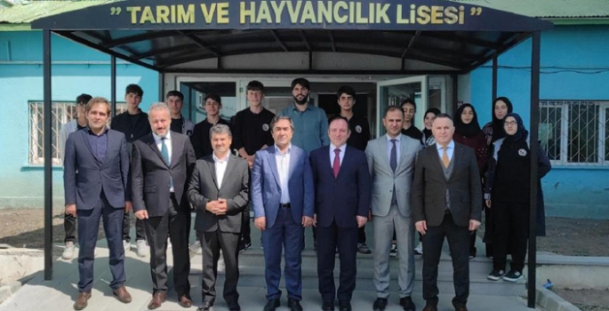 Demirdöğen, Tarım Liseleri öğrencileriyle buluştu