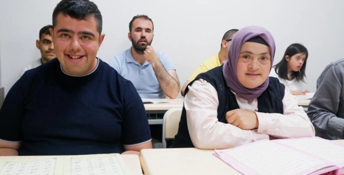 Engelleri aştılar, Kur’an okumayı öğrendiler