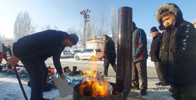 Erzurum buz tuttu, çeşmeler dondu