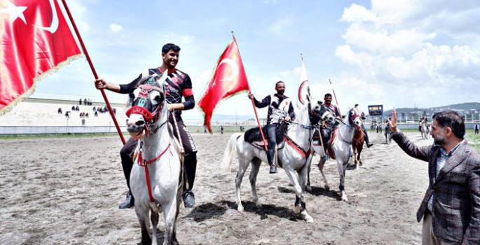 Erzurum’da cirit heyecanı