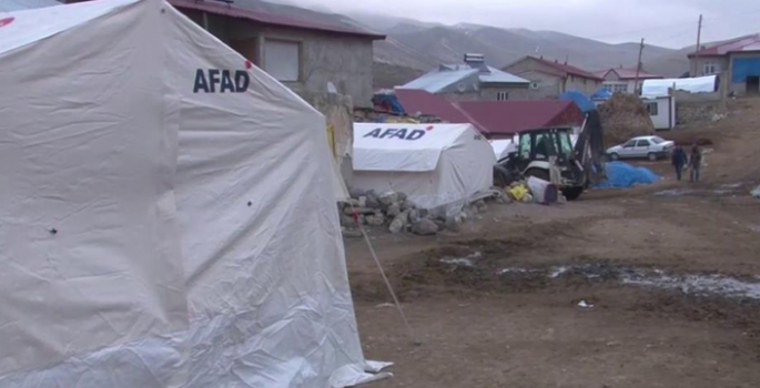 Erzurum’da depremzedelerin yaraları sarılıyor