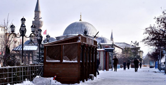 Erzurum’da kar ve soğuk etkisini sürdürüyor