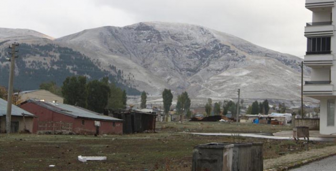 Erzurum’da zirve beyaza büründü