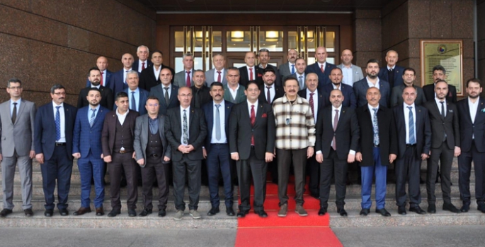 Erzurum Ticaret Borsası Meclis Üyelerinden TOBB’a çıkarma