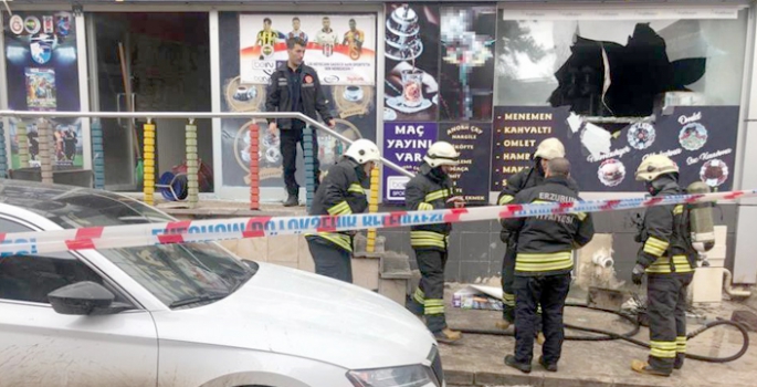 Fritöz bomba gibi patladı