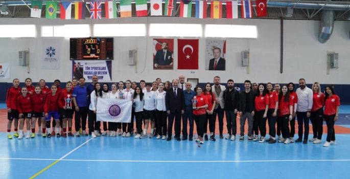 Futsal kadınlarda şampiyon belli oldu