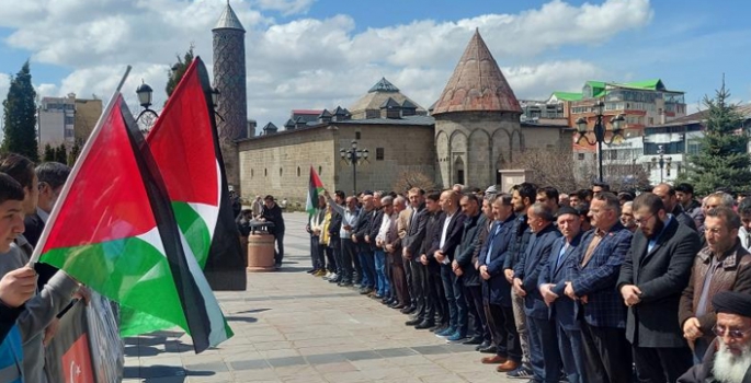 Gazze şehitleri için gıyabi cenaze namazı