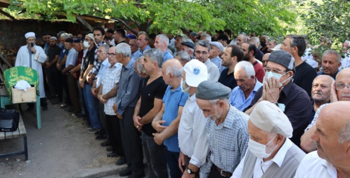 Genç sağlıkçı kalbine yenildi