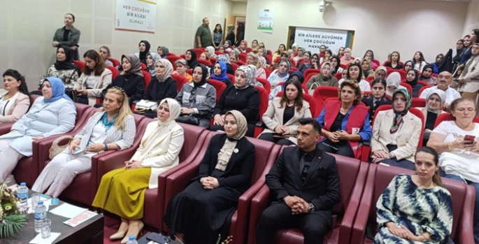 Gönül elçileri çocuklar için buluştu