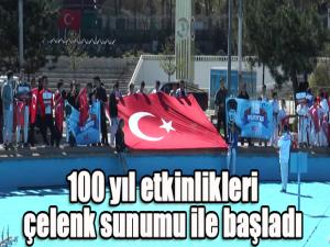 100 yıl etkinlikleri çelenk sunumu ile başladı