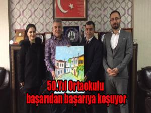 50.Yıl Ortaokulu başarıdan başarıya koşuyor