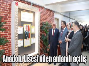 Anadolu Lisesinden anlamlı açılış