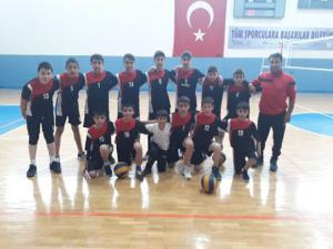 Aşkale voleybol takımının büyük başarısı