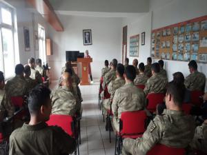 Askeri personele Kadına Yönelik Şiddetle Mücadele semineri düzenlendi