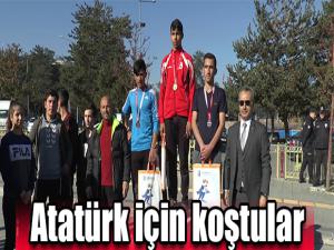 Atatürk için koştular