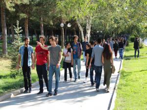 Atatürk Üniversitesinde dört mevsim eğitim