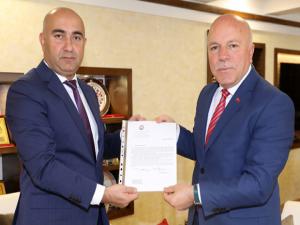 Azerbaycan Dışişleri Bakanı Memmedyarovdan Başkan Sekmene teşekkür mektubu