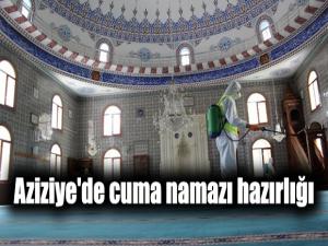 Aziziye'de cuma namazı hazırlığı