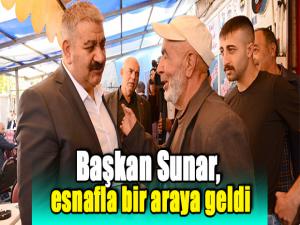 Başkan Sunar, esnafla bir araya geldi